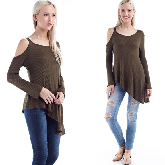 💚Olive Asymmetrical Cold Shoulder Tunic - Picture 2 of 3
